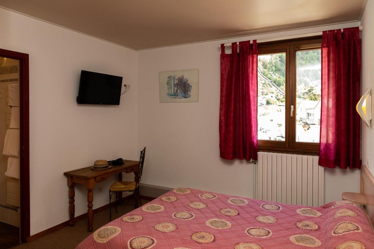 Hotel De La Mairie LʼArgentière-la-Bessée Esterno foto